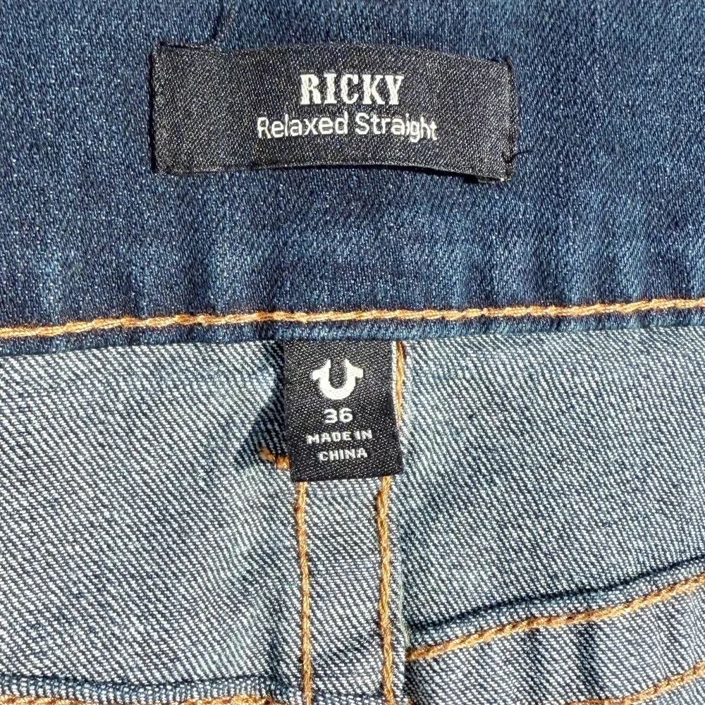TRUE RELIGION Men's Ricky Flap SN Relaxed Straight Leg Jeans SIZE 36x32 Dark NEW